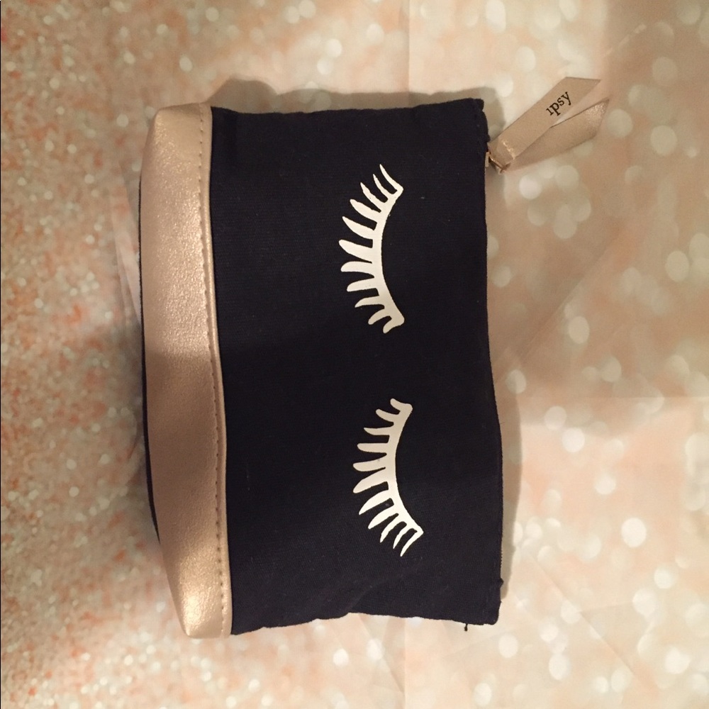 Makeup bag
